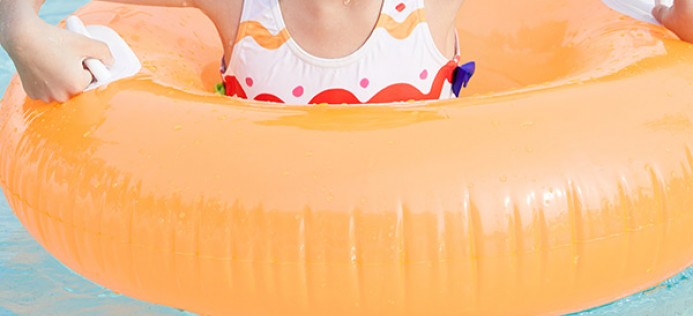 How to choose a baby swimming ring